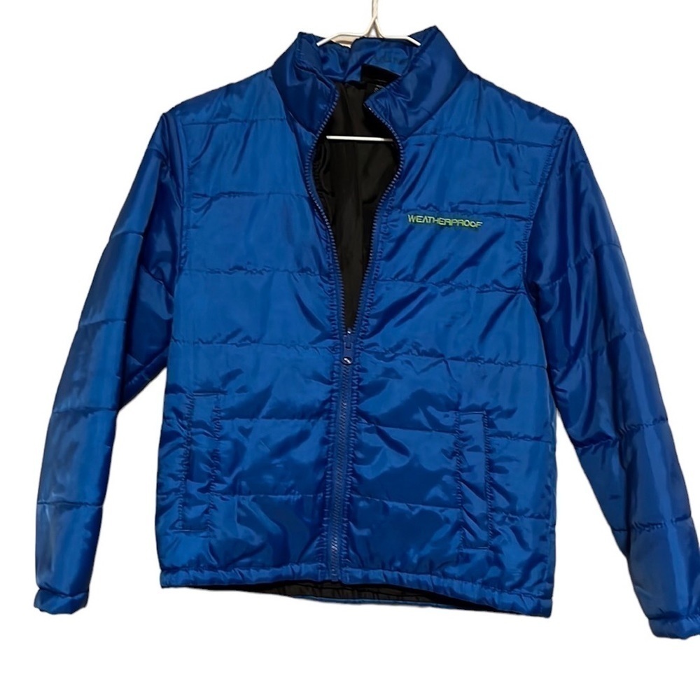 Weatherproof  zip up puffer jacket. Blue . Size small